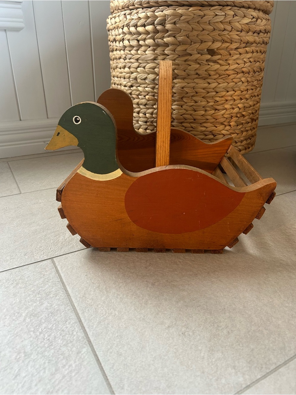 Vintage Style Wooden Mallard Duck Basket Magazine Rack Folk Art Decor